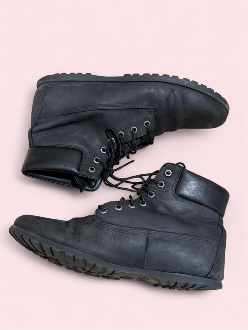 Women's Black Lace-Up Leather Timberland Boots - Picture 3 of 3